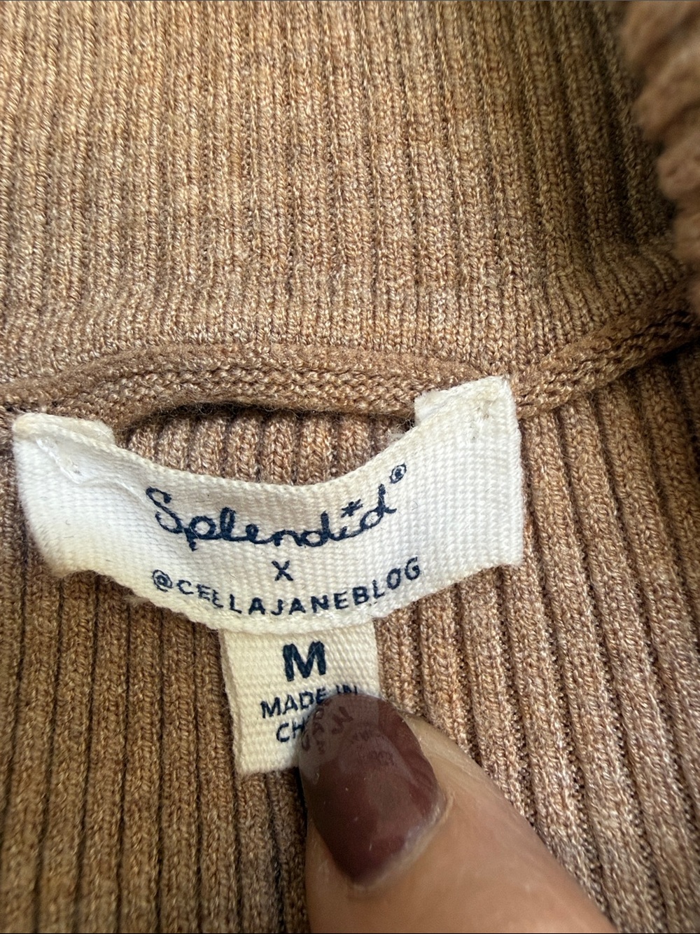Splendid x Cella Jane Blog Camel Turtleneck Sweater Size Medium - Picture 2 of 8